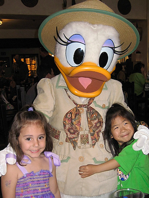 Daisy+duck+face+paint